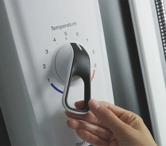 Mira Advance Flex 9.8kW Thermostatic Electric Shower White And Chrome 6 Mira Advance Flex 9.8kW Thermostatic Electric Shower White And Chrome - Image 6