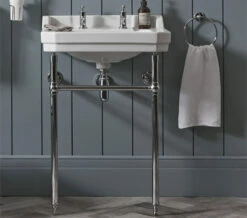 Tavistock Vitoria 610 X 505mm Traditional Basin With Washstand