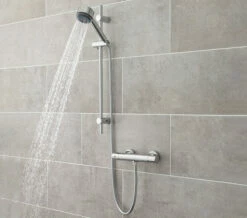 Hudson Reed Linear Slide Rail Kit Chrome With Multi Function Round Handset